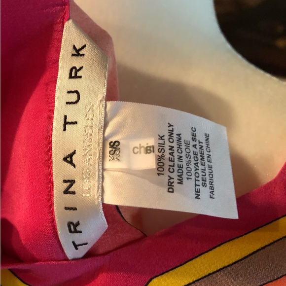 Silk Trina Turk Swim Cover Up or wear as a tunic. I’m a size 4/6 - Picture 4 of 4